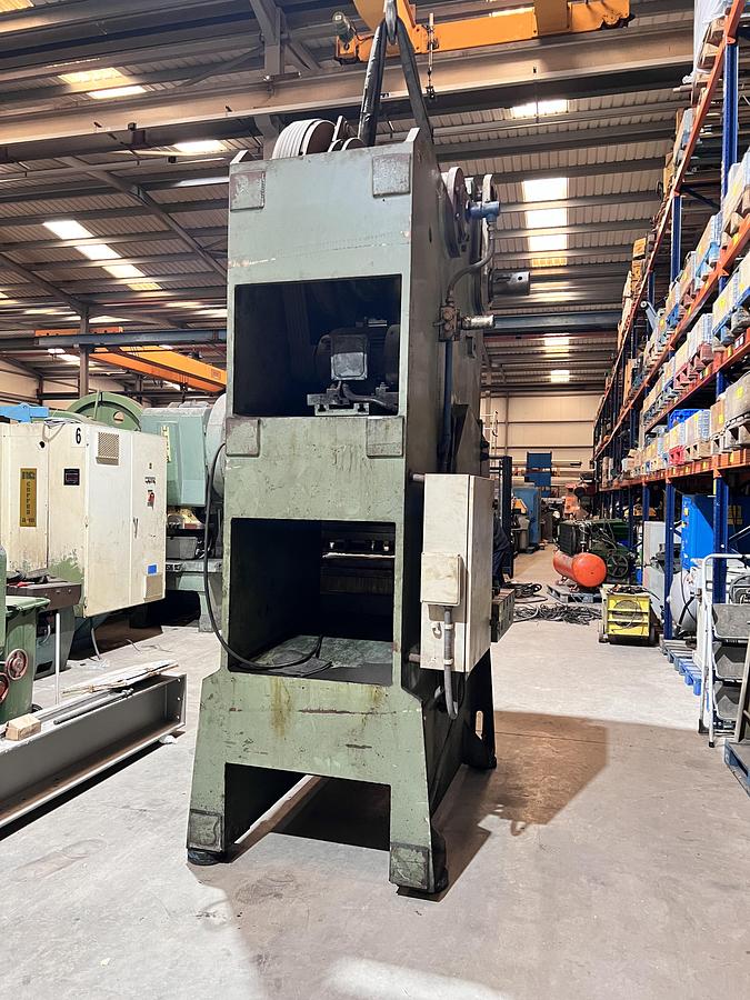 Usado Prensa excentrica AITOR ARMM-EF de 160tn Embrague Neumático