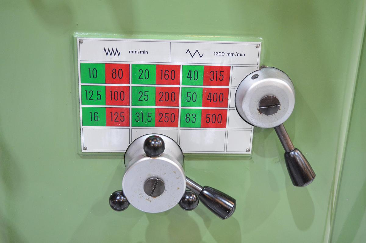 Usado Fresadora Thiel Duplex 159 con visualizador cotas