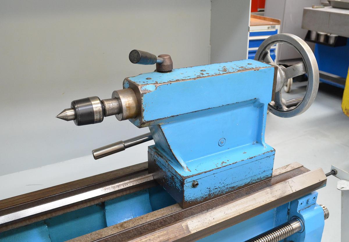 Usado Torno Pinacho S90-225 de 1650mm e.p. 98