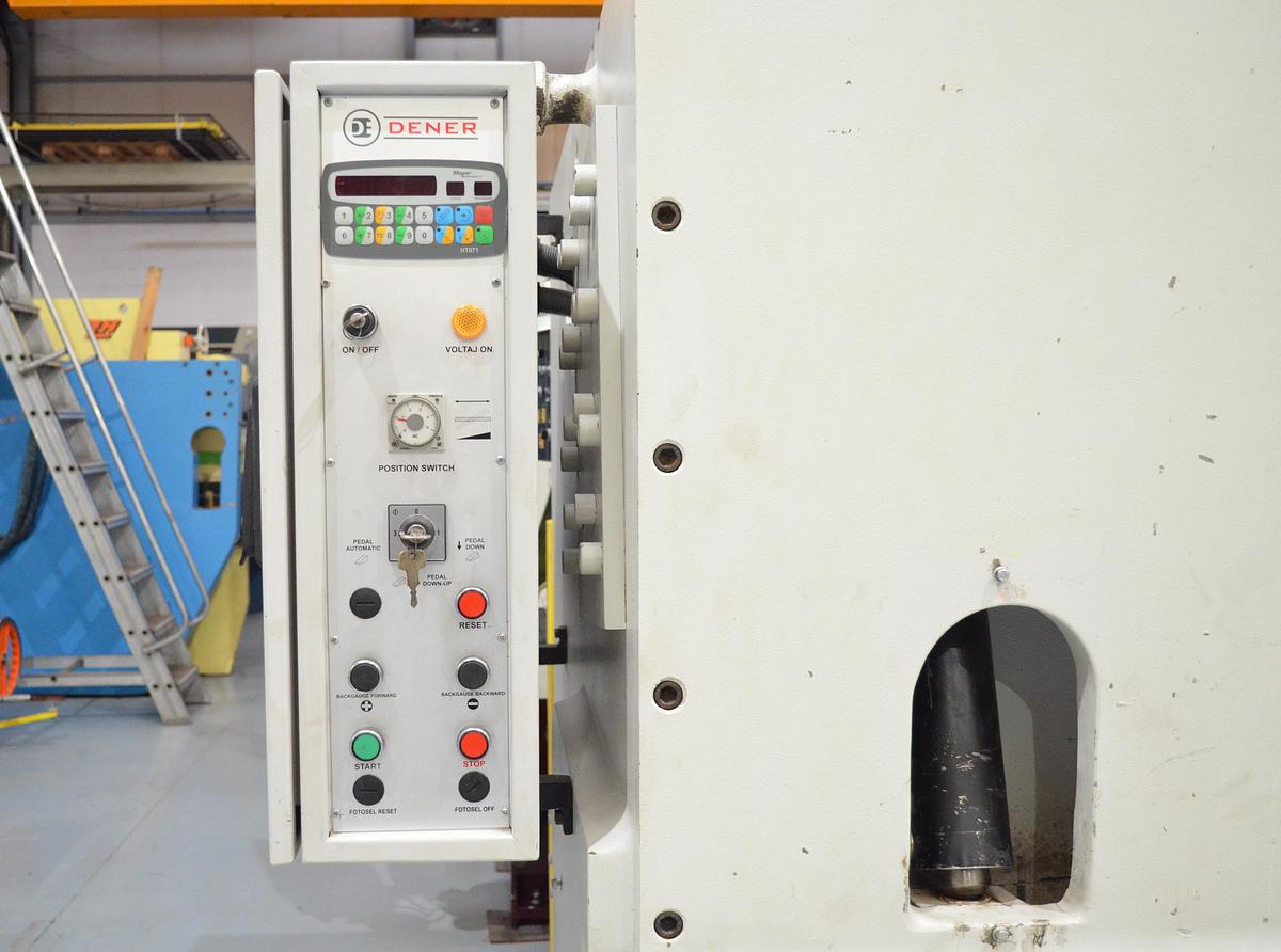 Usado Cizalla hidráulica DENER 4100X13mm ADMMH.4113