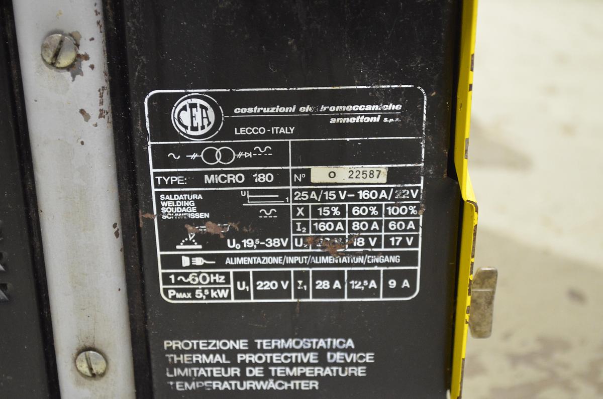 Usado Maquina soldar hilo monofasica CEA Micro-CAR 180