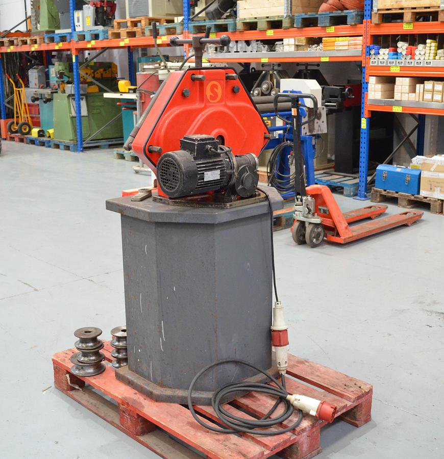 Usado Curvadora perfiles Euring CM 2000