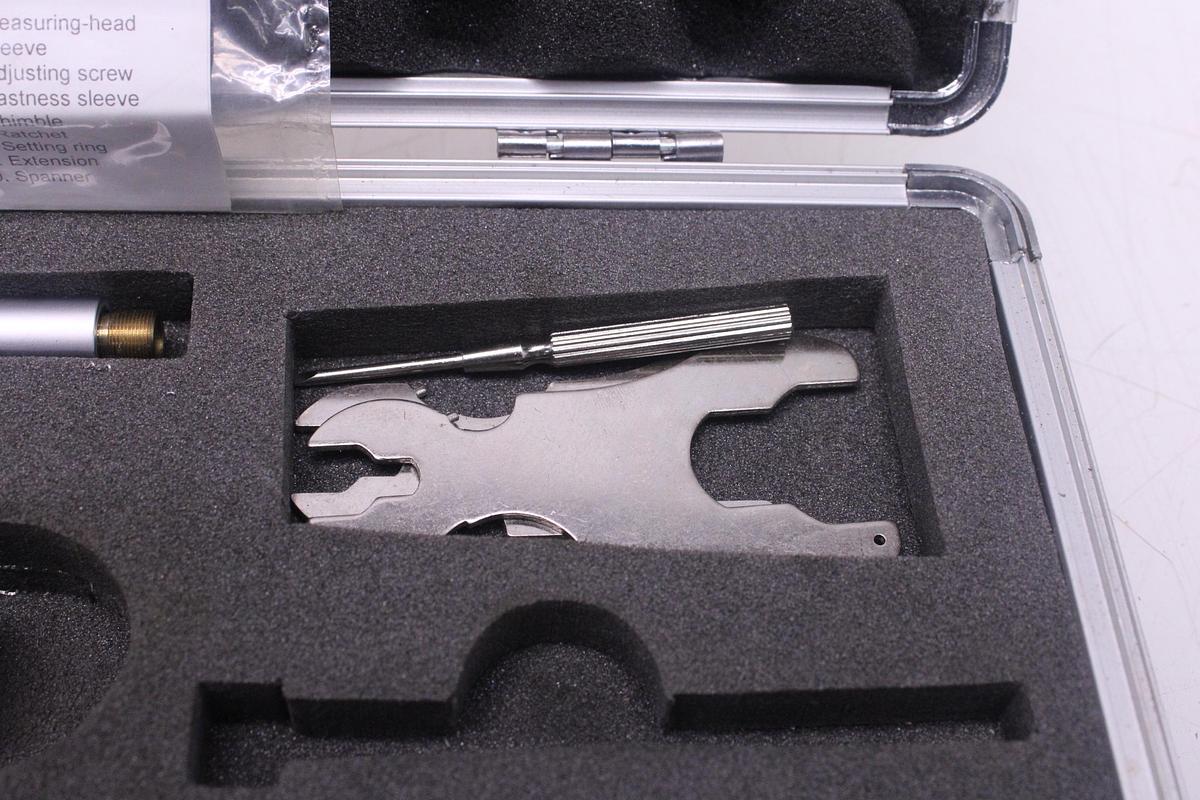 Usado Micrómetro interior 3 puntos SARA 12-20mm (0,005mm)