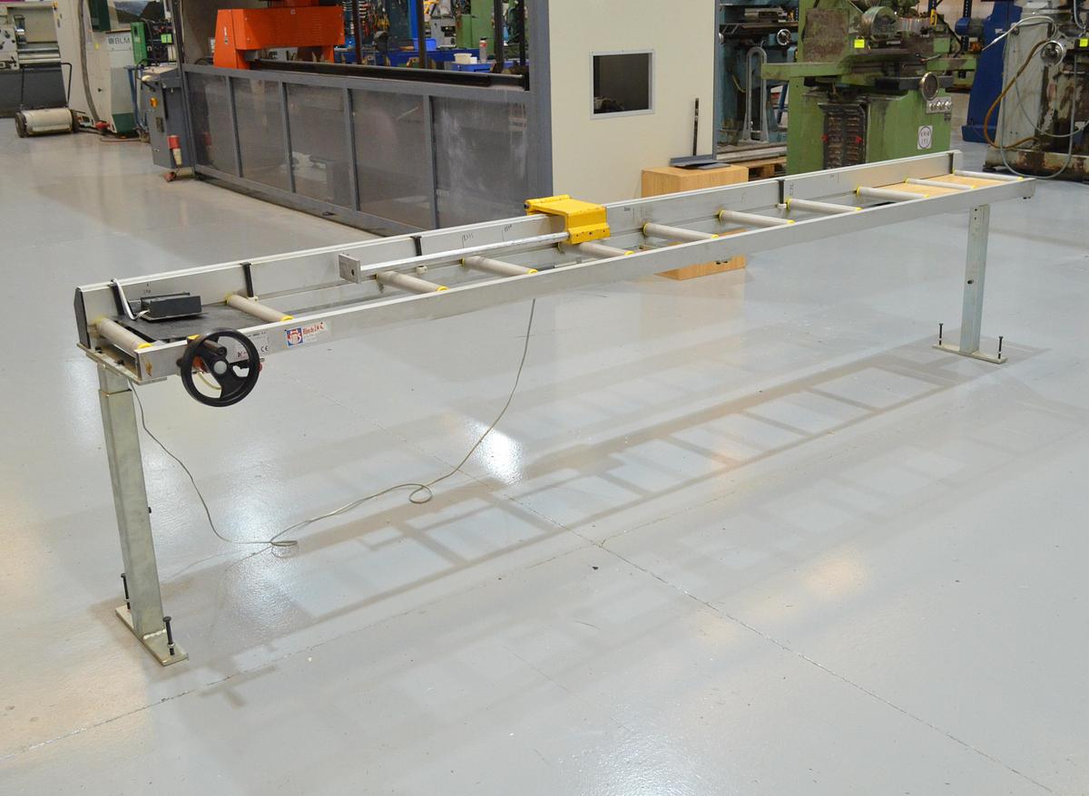 Usado Tope medidor Tronzadoras MG para aluminio con lector digital