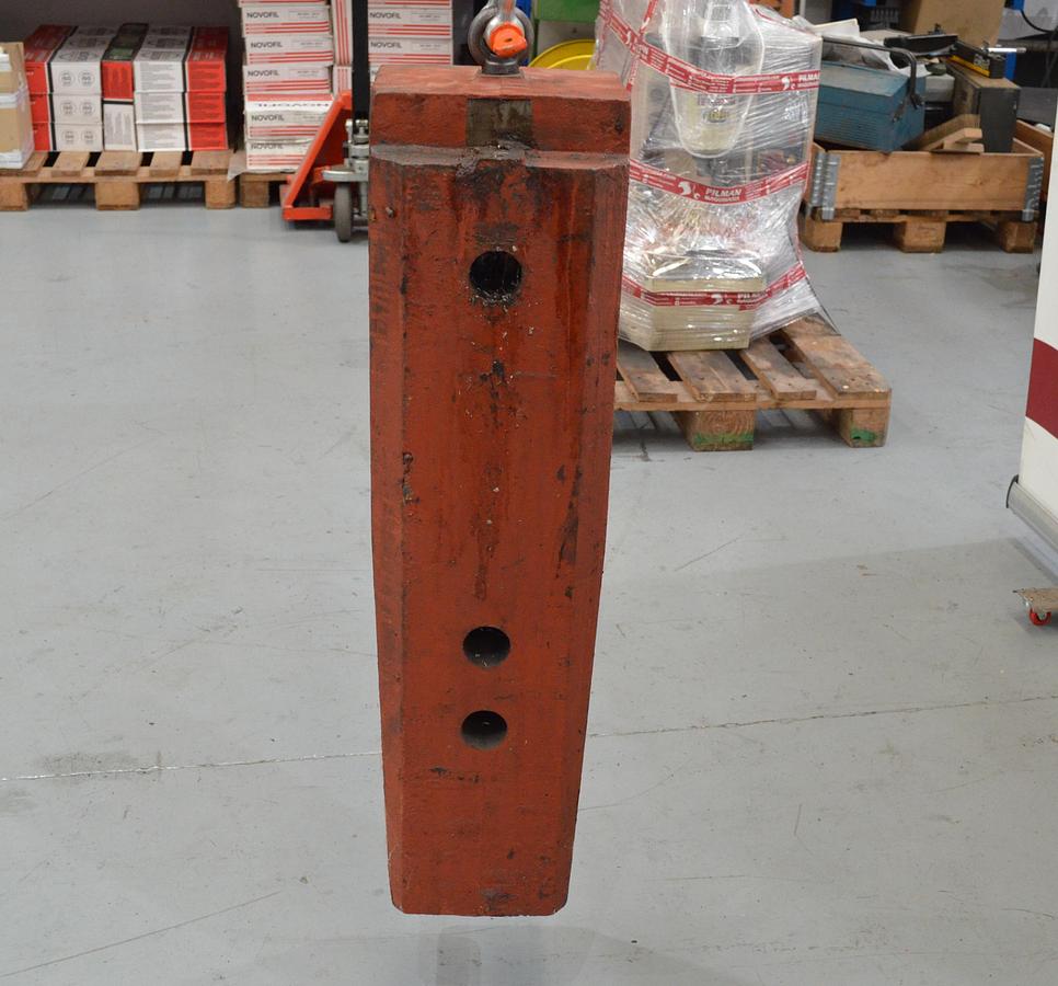 Usado Contrapeso 240x240x900mm  - 330kg