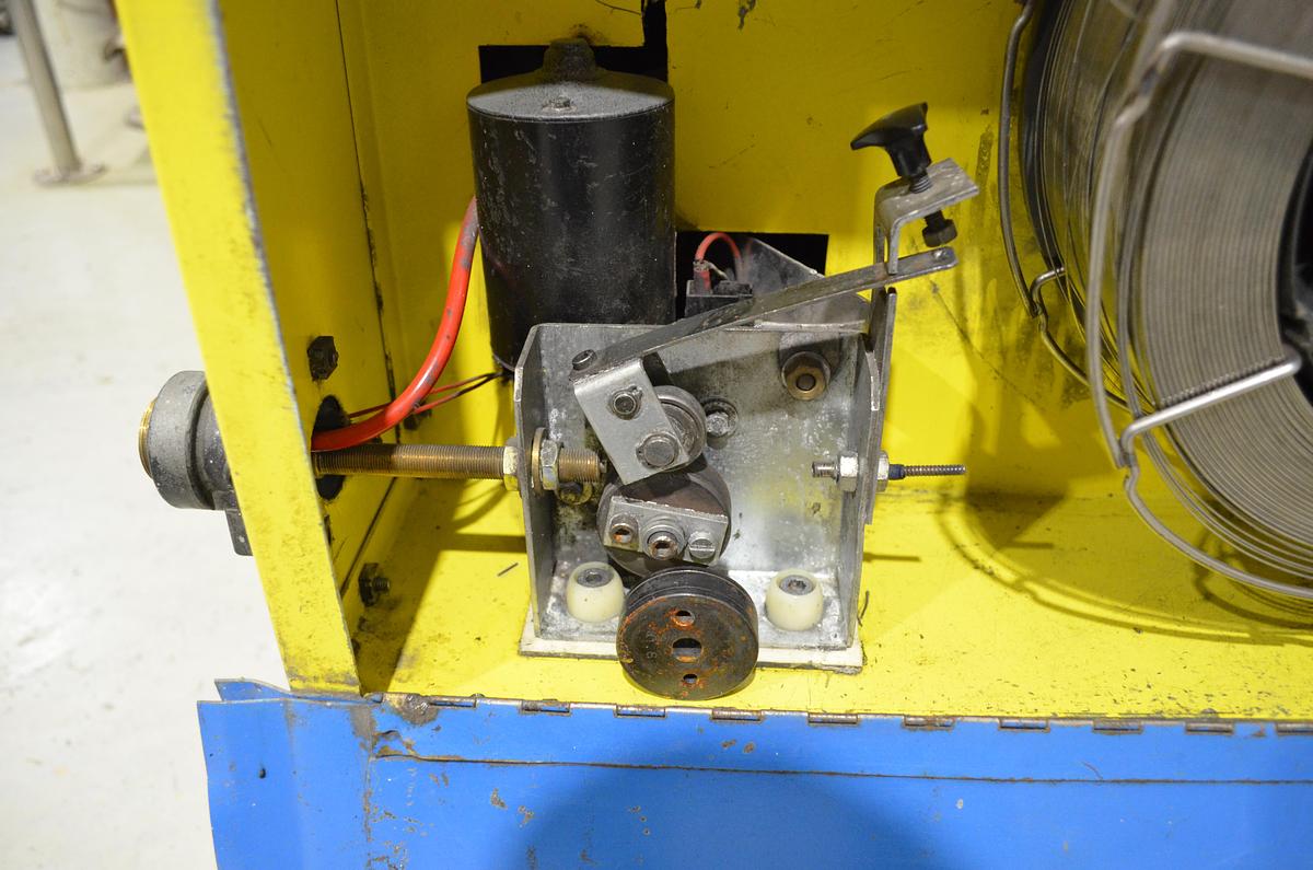 Usado Maquina soldar hilo Sunarc HC-210