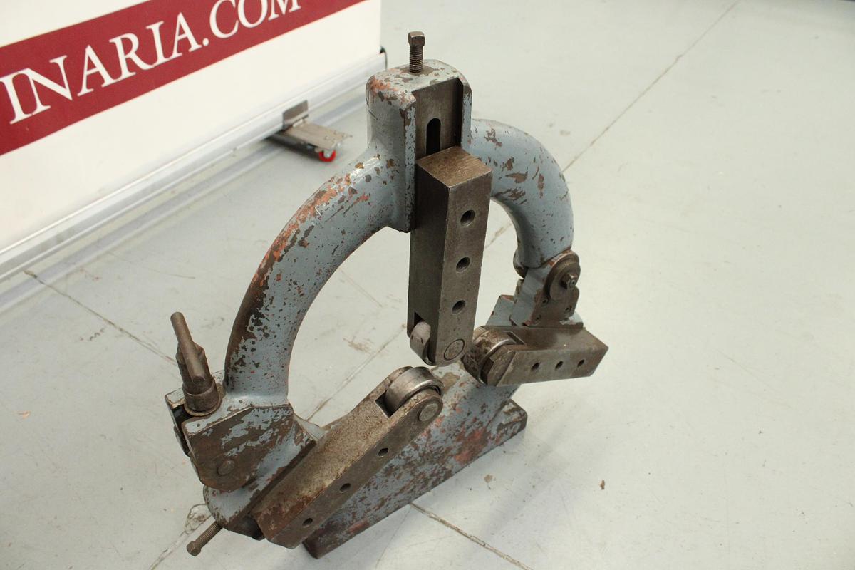 Usado Luneta Cerrada Para Torno 330 mm