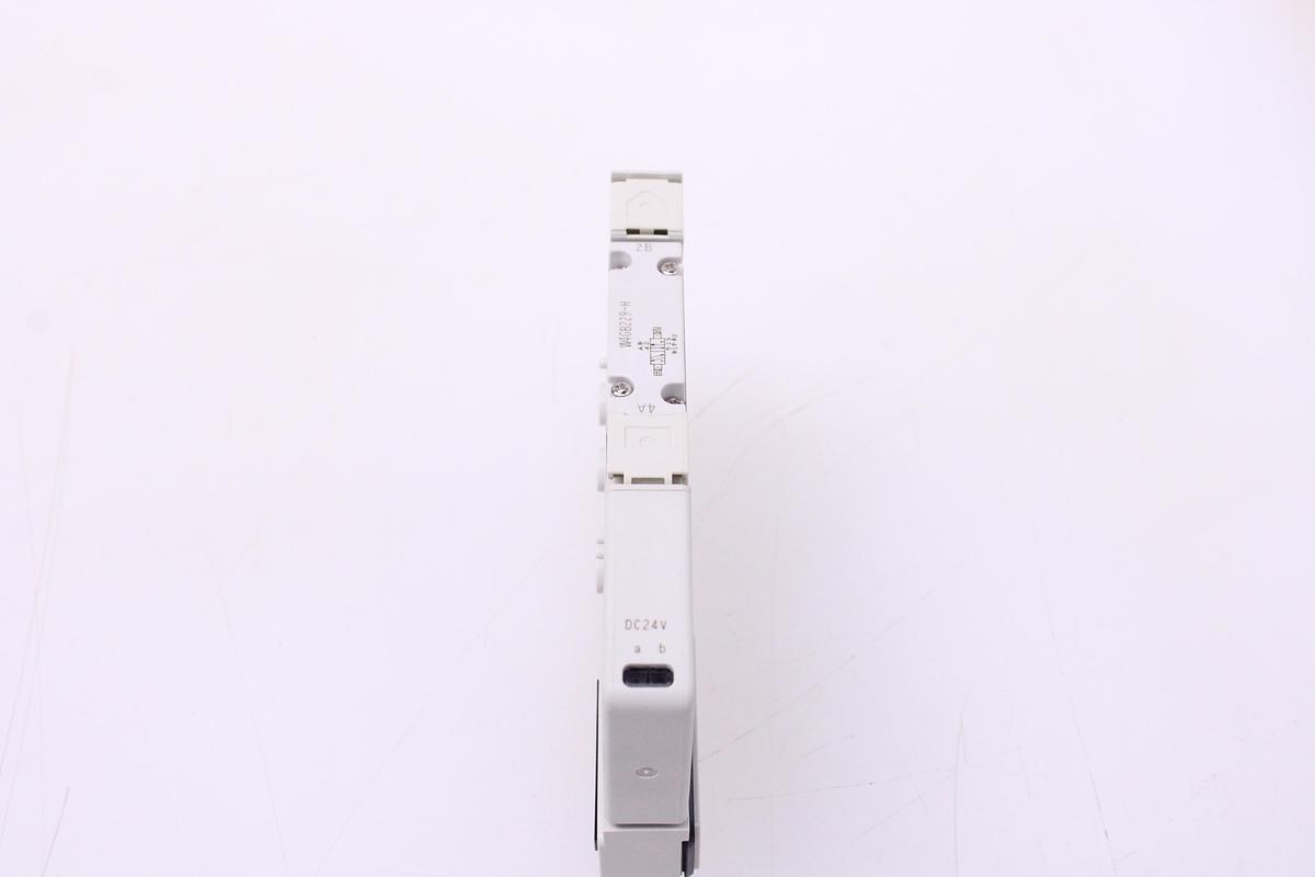 Usado Electrovalvula CKD NW4GB220-C8-WH-3-ST