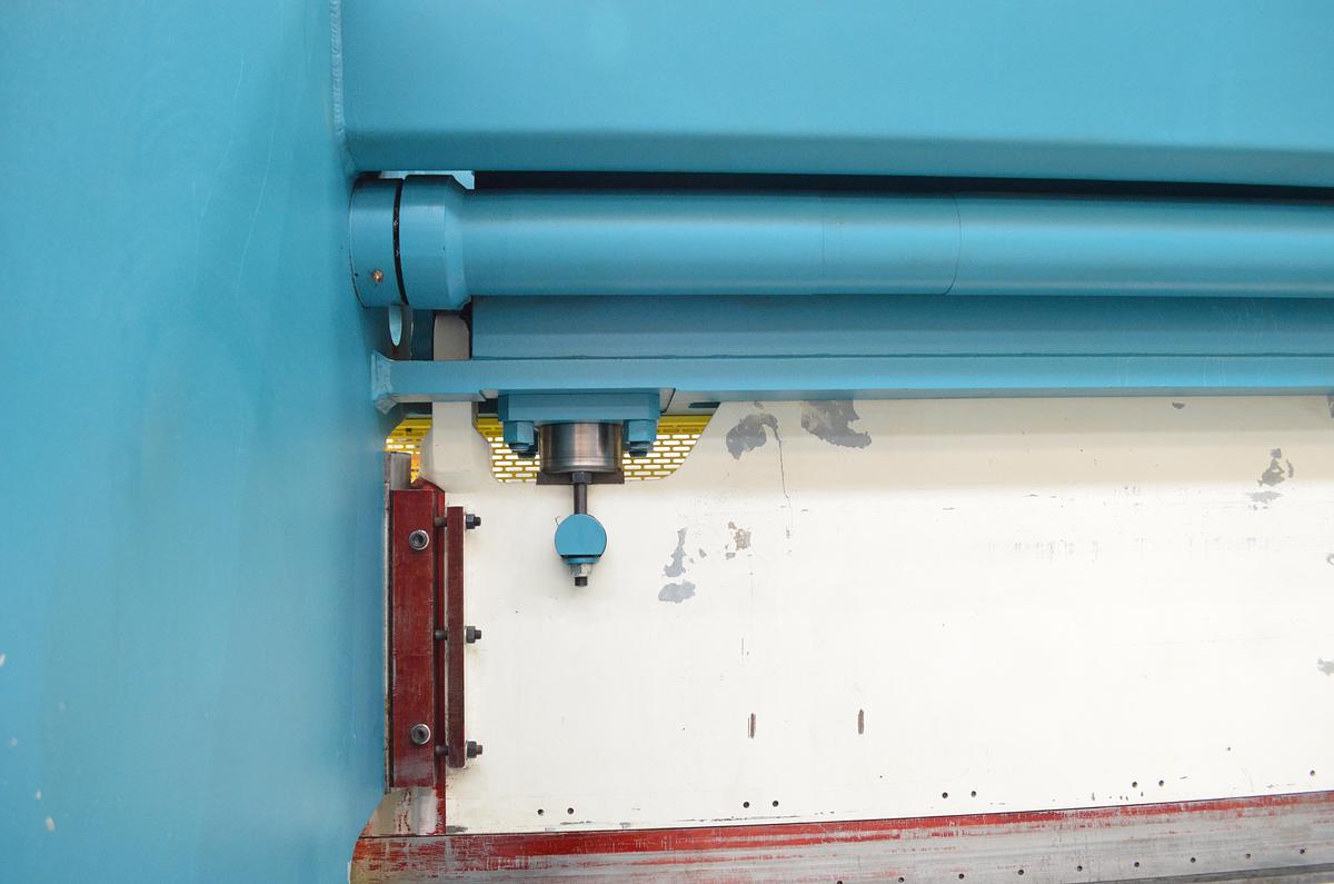 Usado Plegadora hidraulica Aciplex PHP-103-CN2 3240x100tn