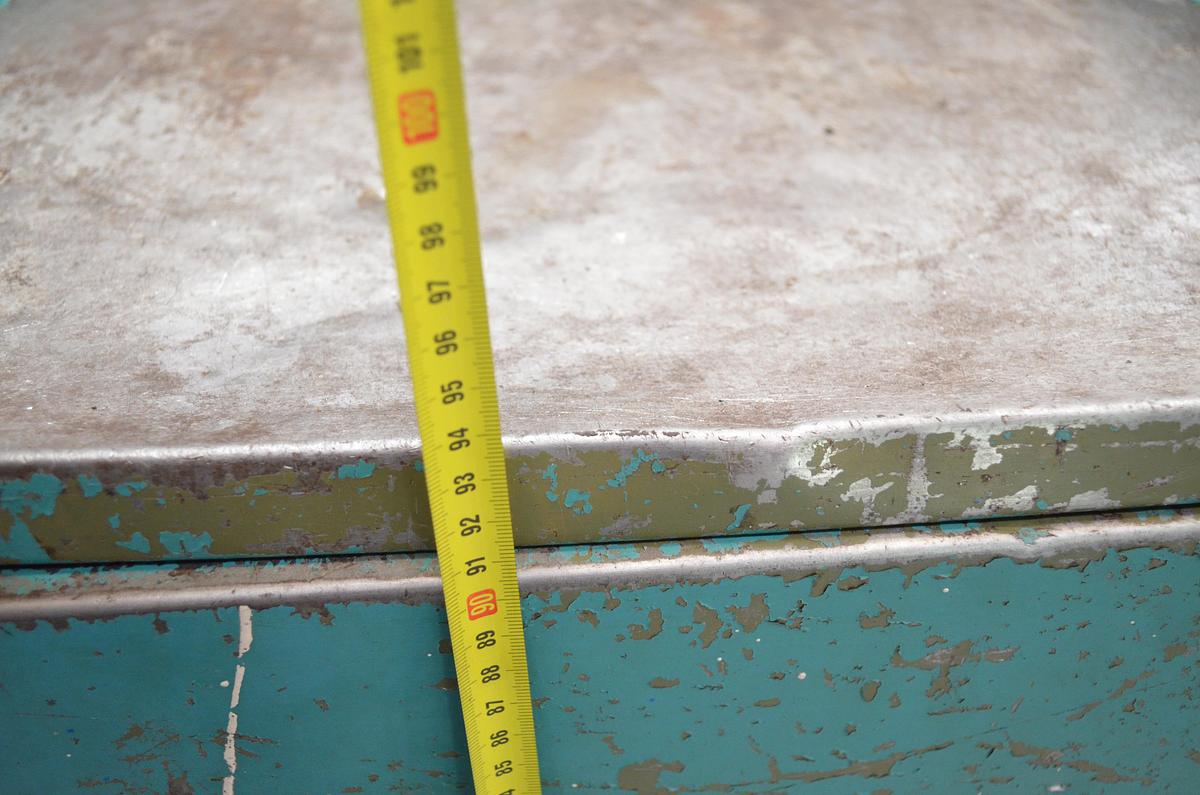 Usado Armario metálico 1 puerta 500x430x940(h)mm