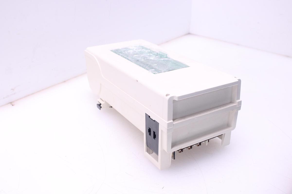 Usado Cofre derivación 100A 12 Mod. Schneider Electric KSB100SM412