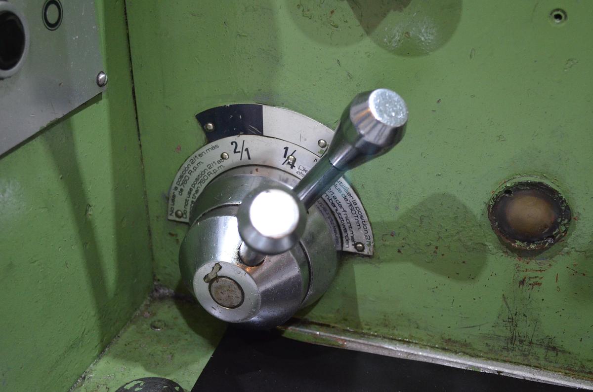 Usado Torno Geminis GE 650 2.000mm e.p