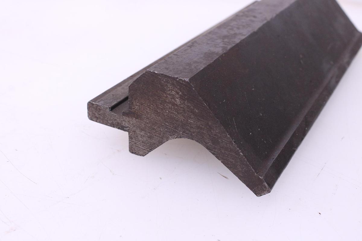 Usado Lote Punzones para Plegadora - 6 Tramos