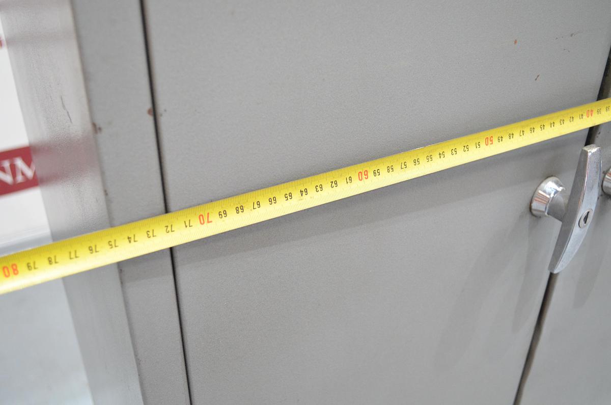 Usado Armario metálico para taller 750x380x1770mm