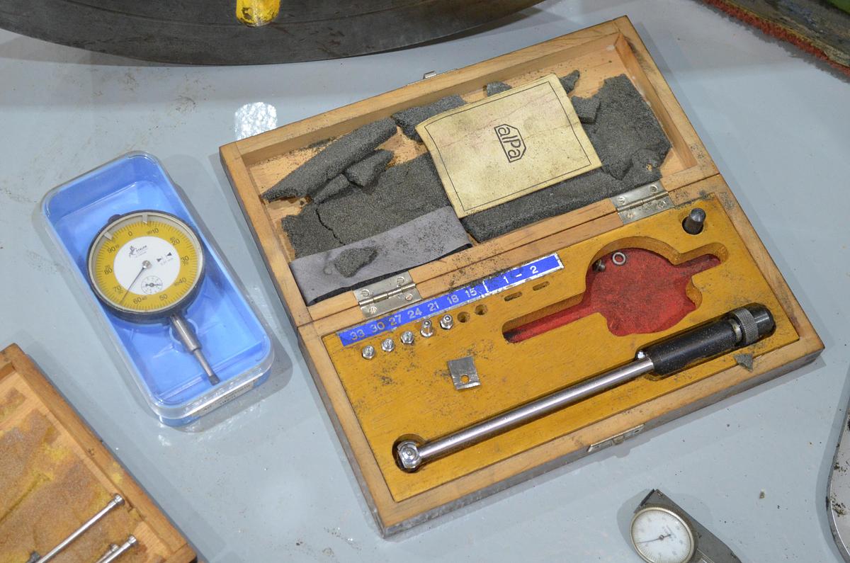 Usado Torno AP E-2 de 2.200mm e.p. con CE