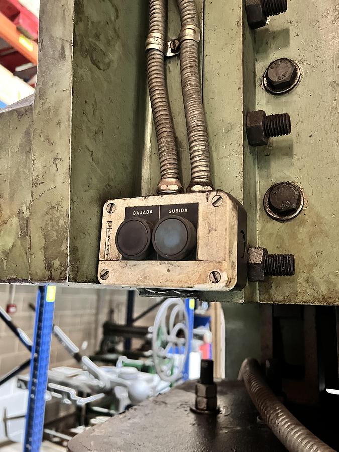 Usado Prensa excentrica AITOR ARMM-EF de 160tn Embrague Neumático