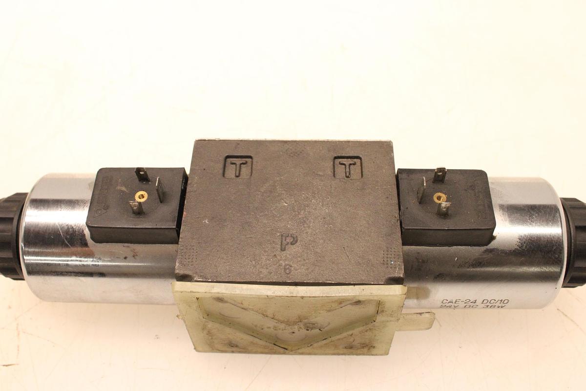 Usado Electroválvula Atos DKE 1710 DC 10