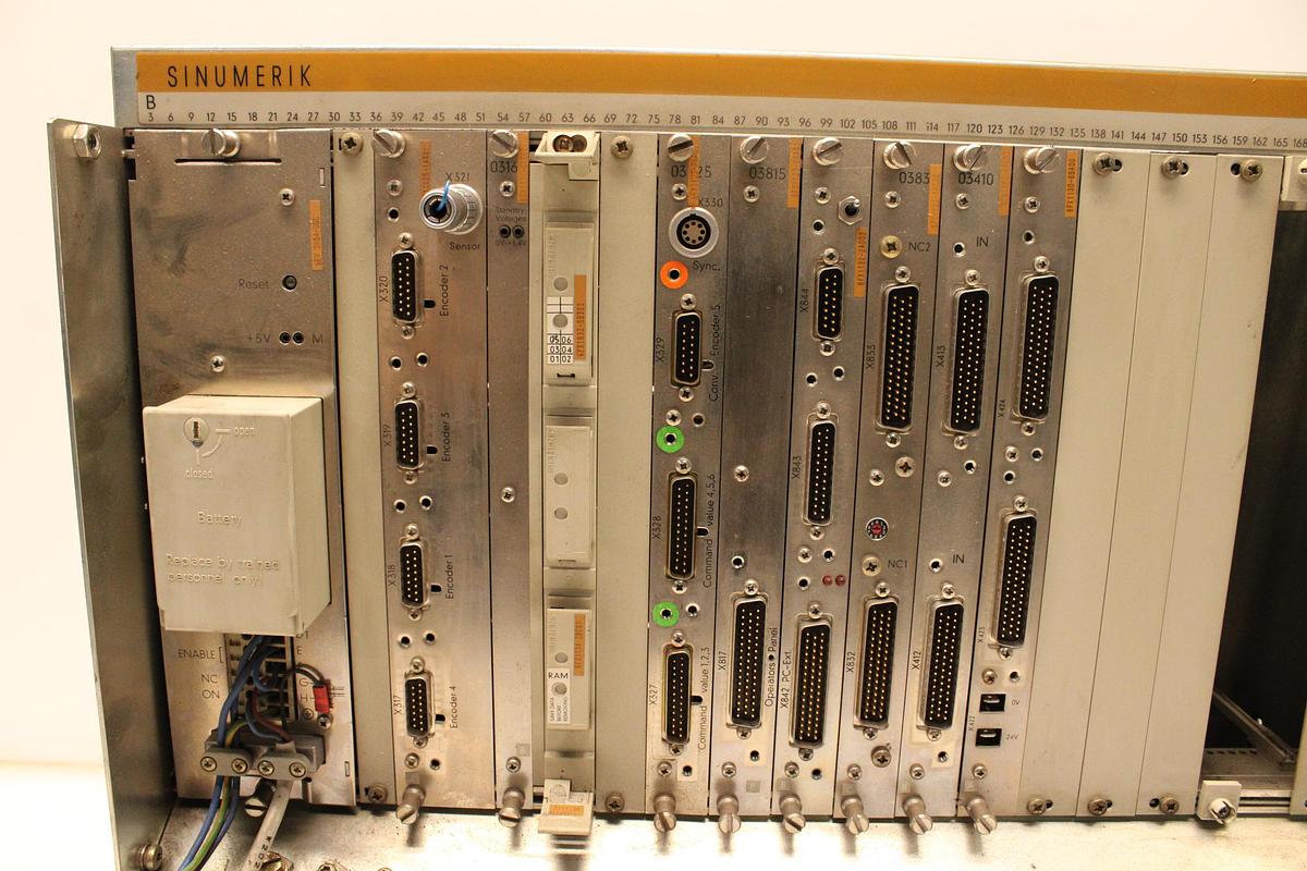 Usado Sistema Alimentación Integrado SIEMENS SINUMERIK 3 6FC3771-2FA-Z