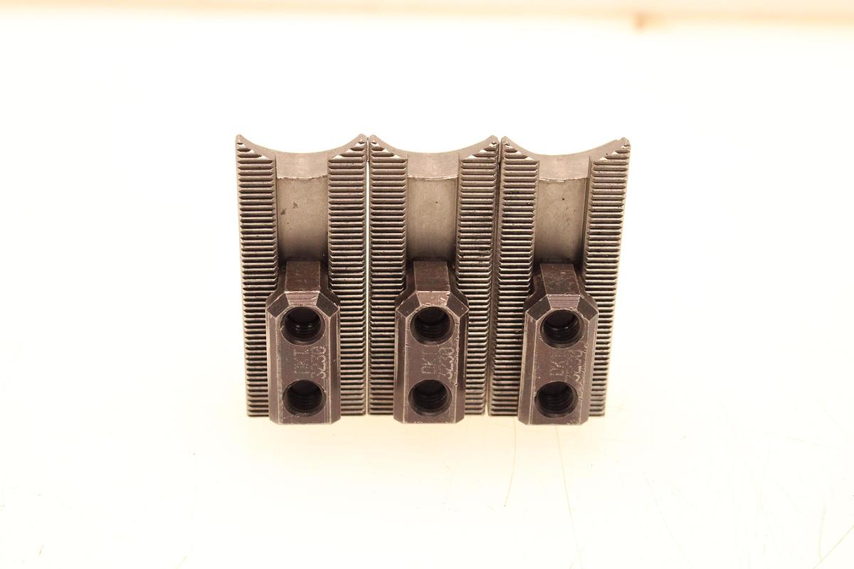 Usado Lote de Juegos de 3 Garras Para Torno