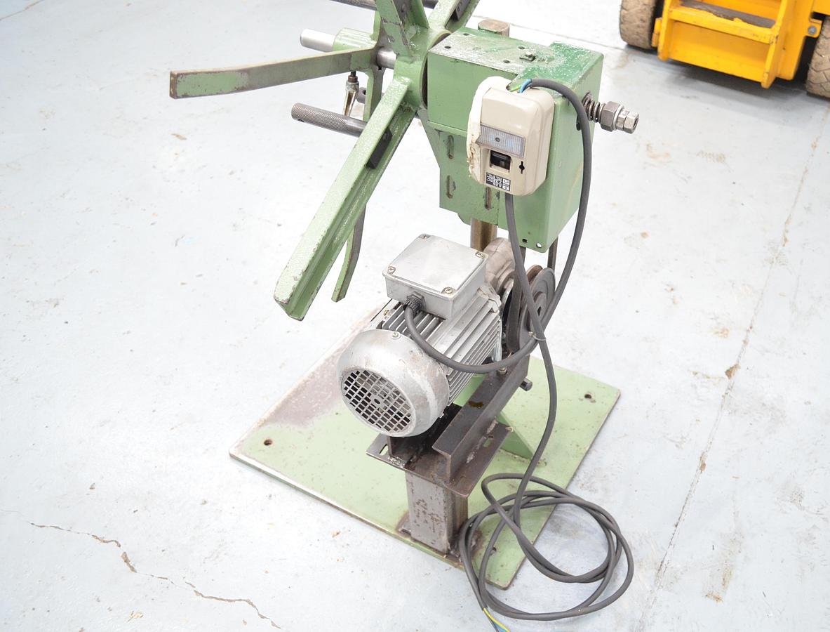 Usado Devanadora motorizada con motorreductor SISMEC