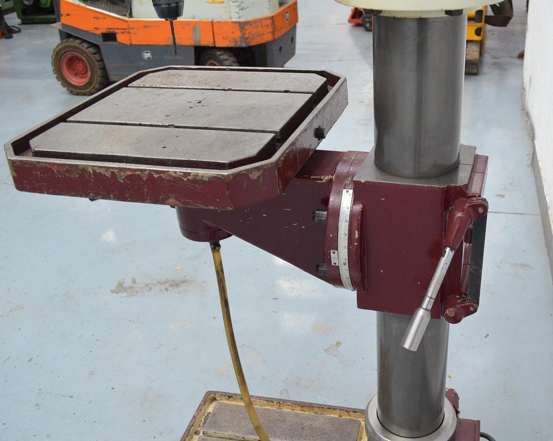 Usado Taladro columna engranajes Heller B-35E