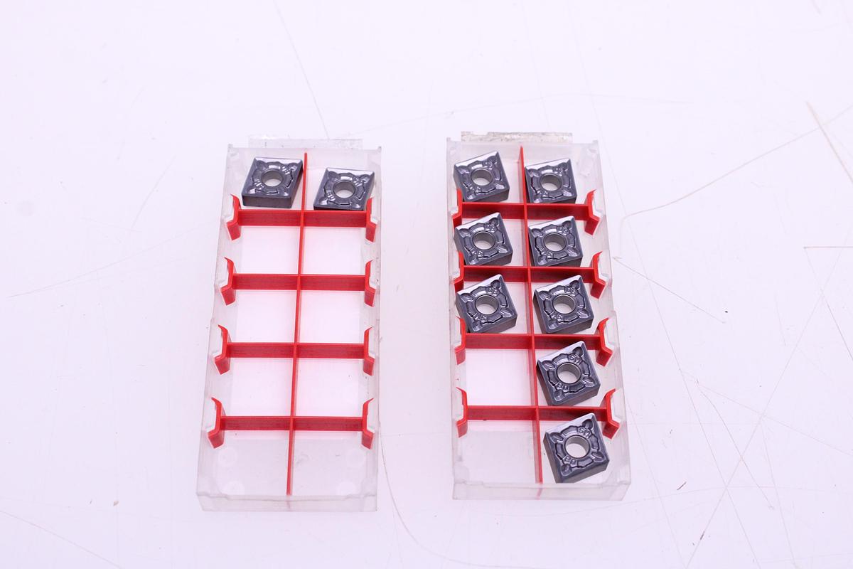 Usado Herramienta portaplaquitas PCLNR2020-K12 y Widias CNMG120408