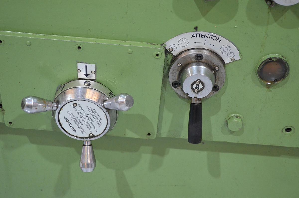 Usado Torno Geminis GE 650 2.000mm e.p