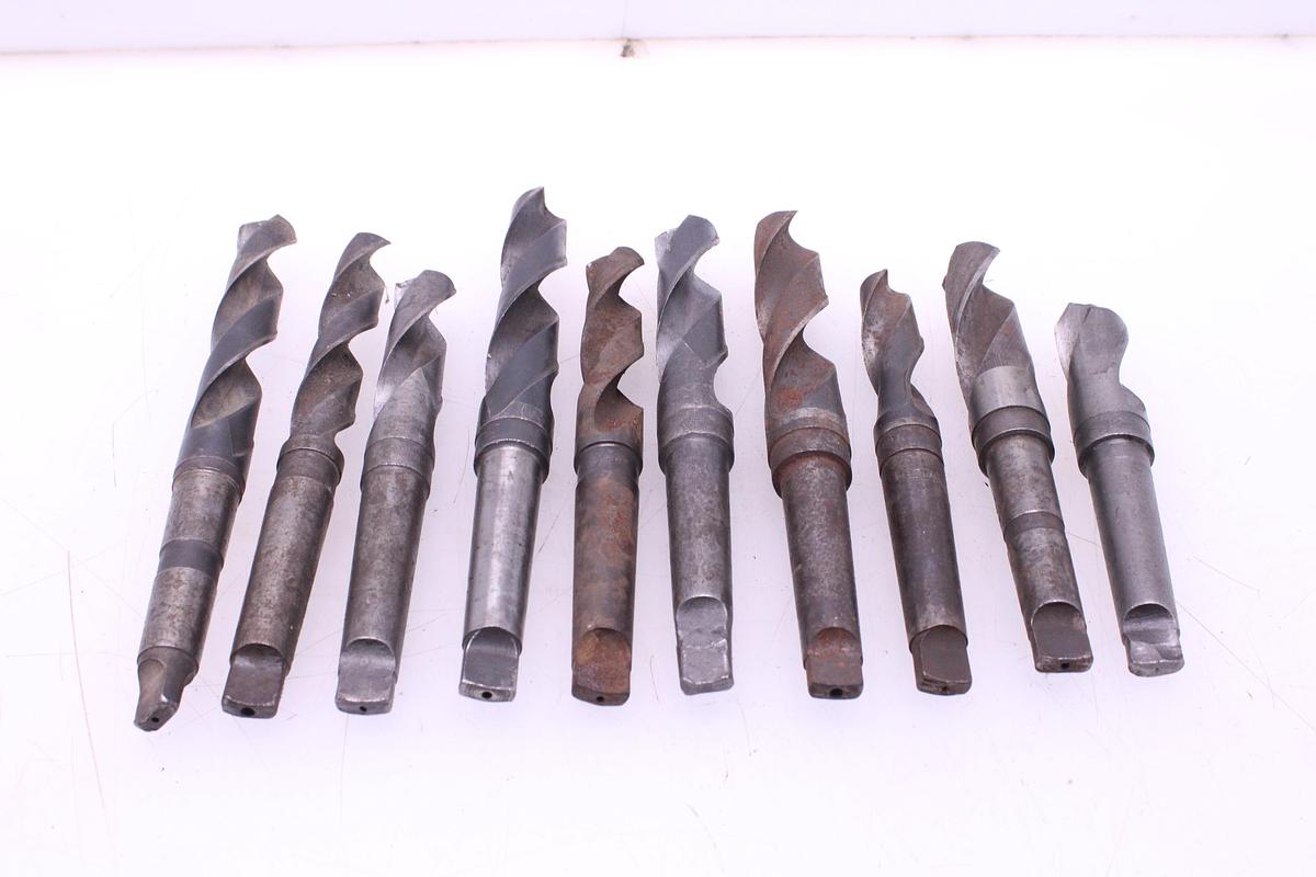 Usado Lote Brocas Mango Cónico 25 a 32mm MT3 - 10 Unidades
