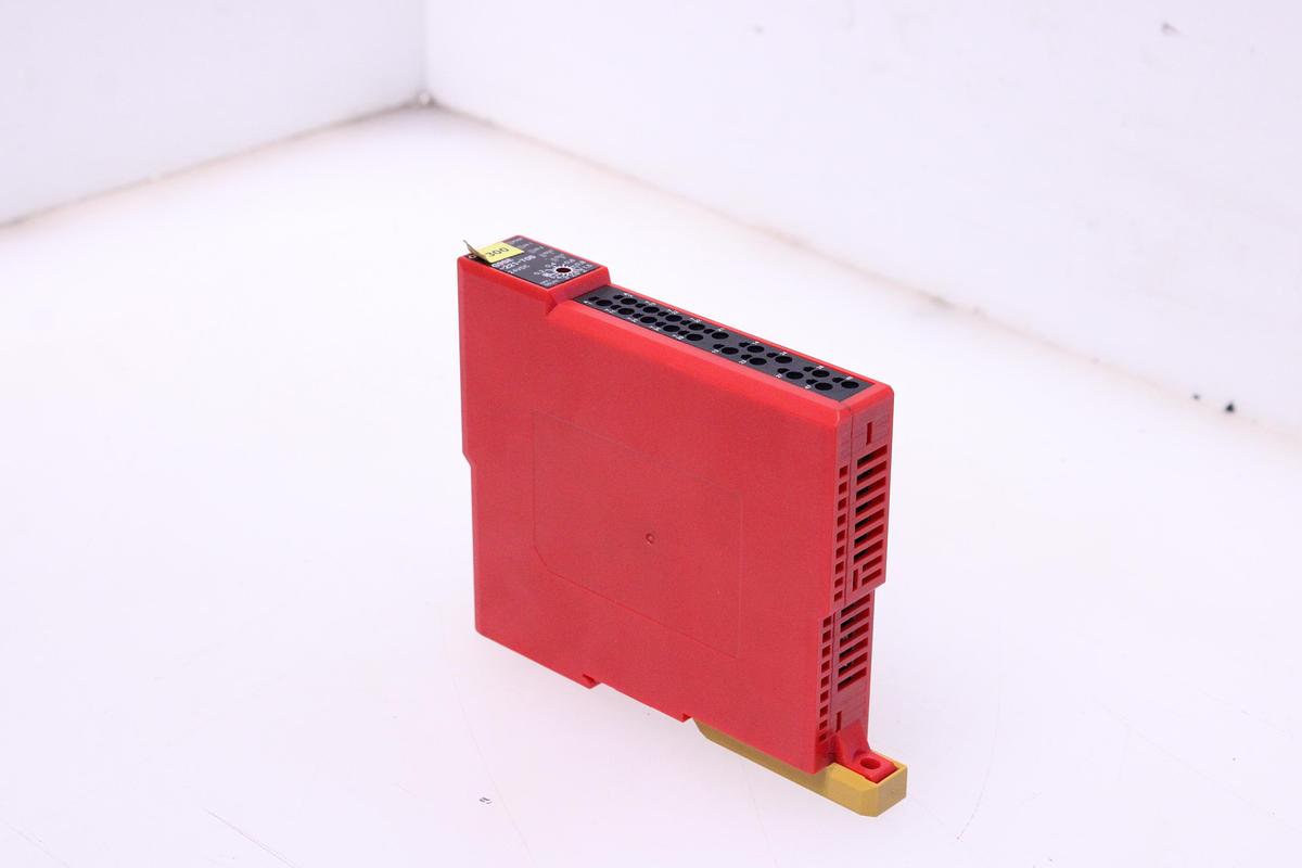Usado Relé Seguridad OMRON G9SE-221-T05