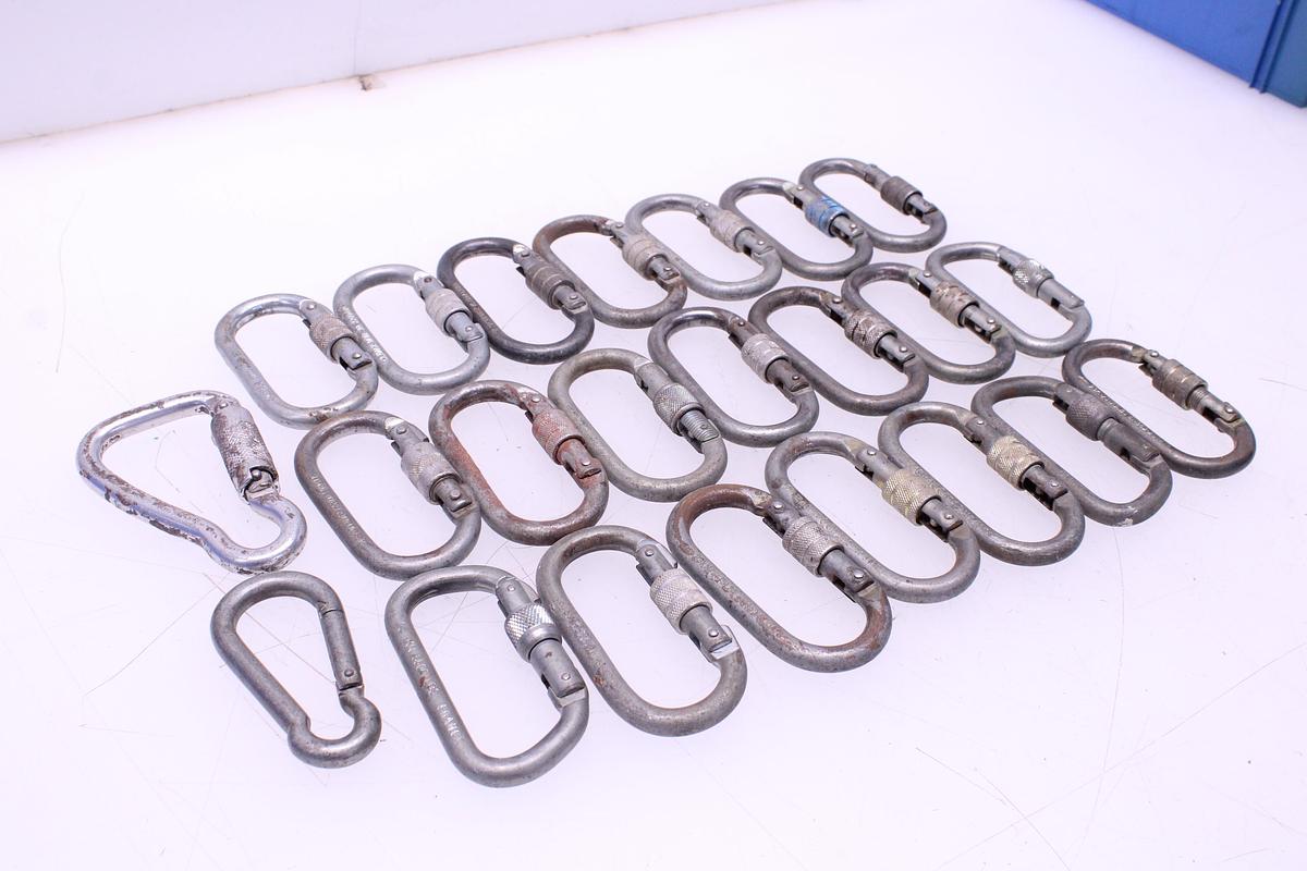 Usado Lote Mosquetones Cierre Roscado II - 23 Unidades