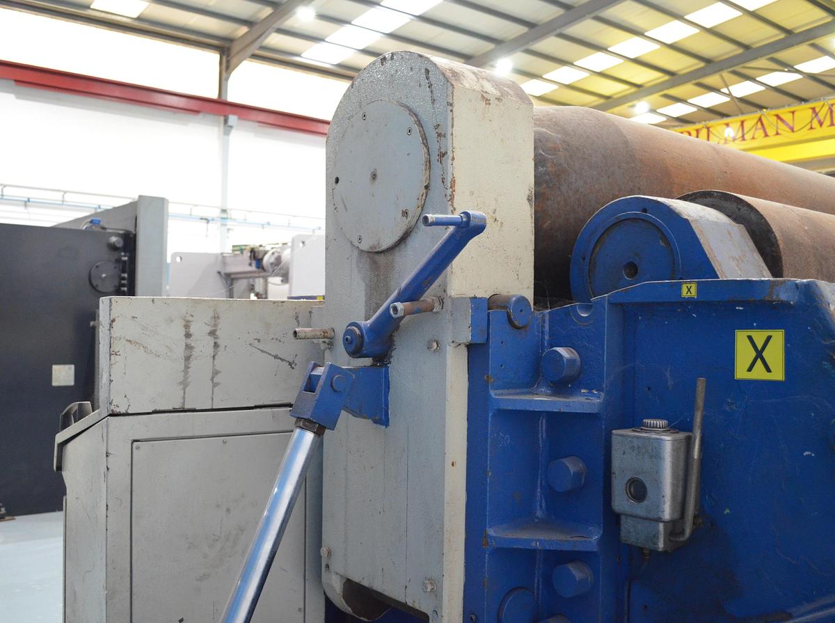 Usado Cilindro hidráulico CASANOVA 3000x25mm