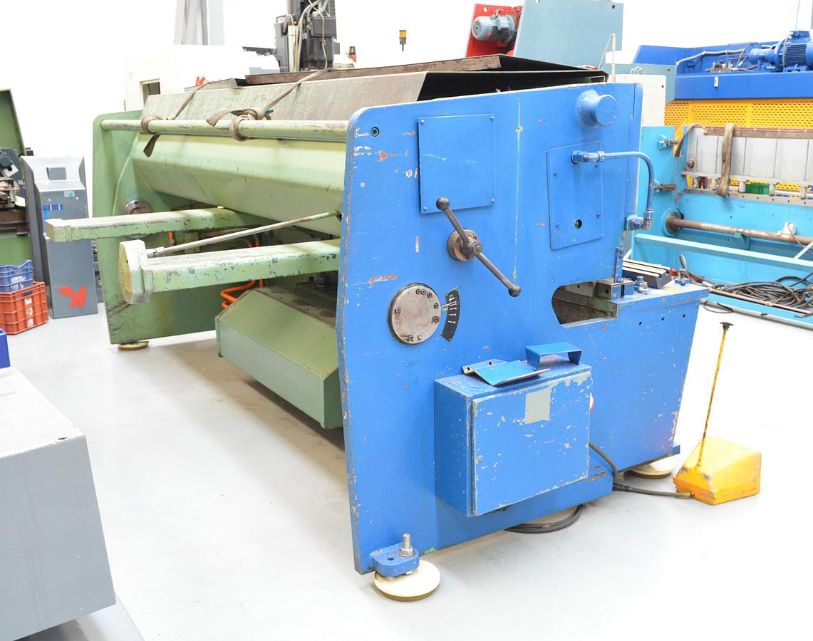 Usado Cizalla hidraulica pendular Ajial 3100x6mm