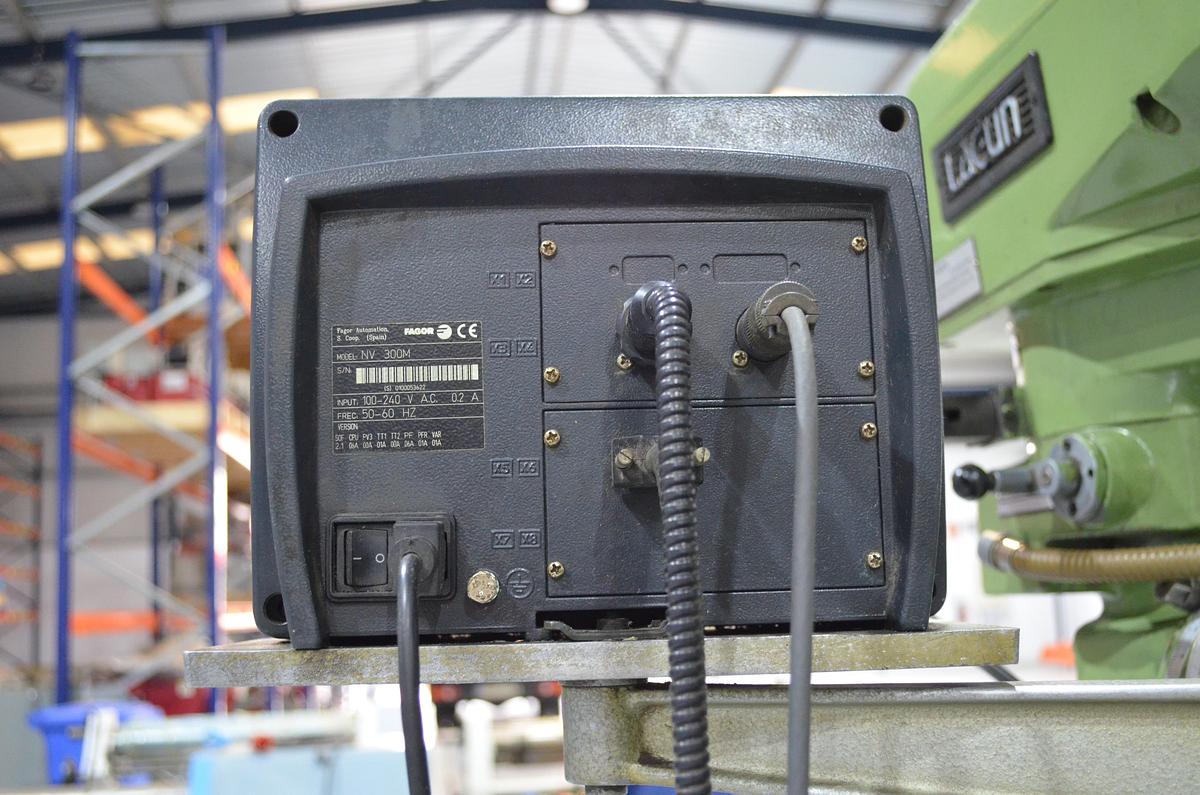 Usado Fresadora torreta Lagun FTV-4 visualizador Fagor X Y Z