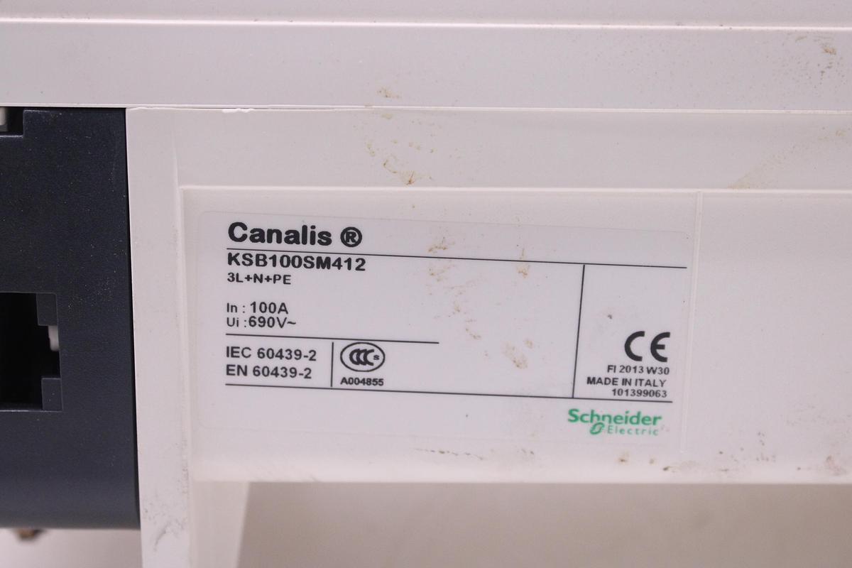 Usado Cofre derivación 100A 12 Mod. Schneider Electric KSB100SM412