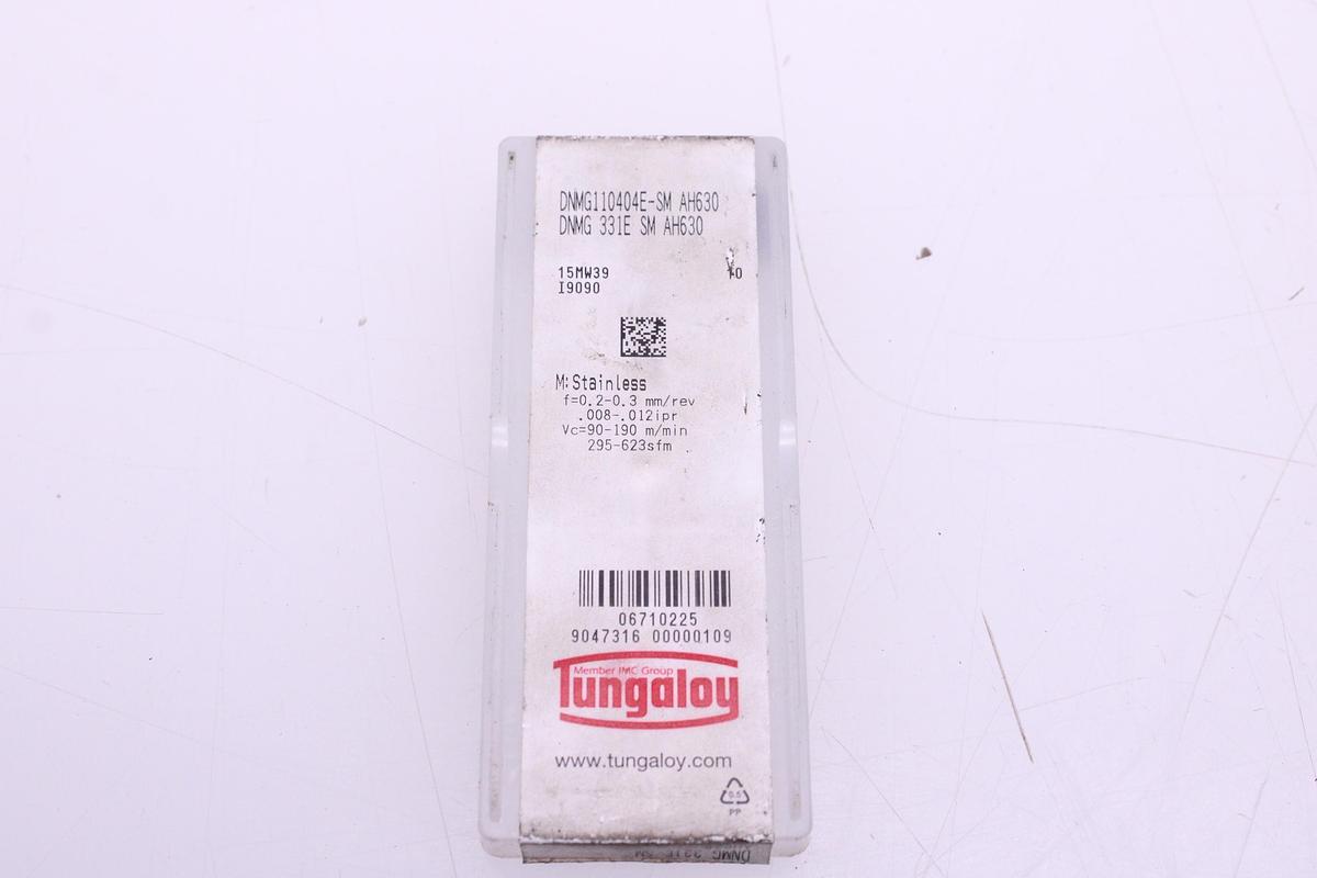 Usado Herramienta Portaplaquitas y plaquitas de widia DNMG 110404