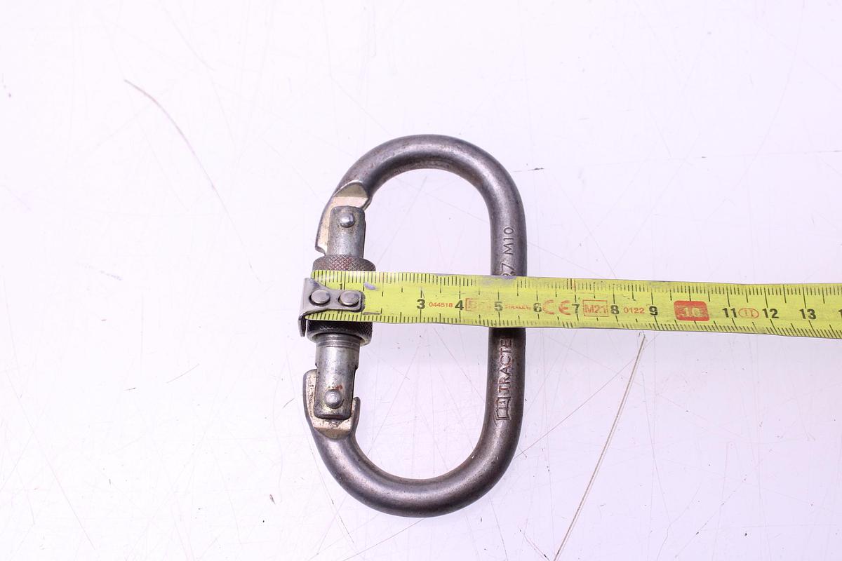 Usado Lote Mosquetones Cierre Roscado II - 23 Unidades