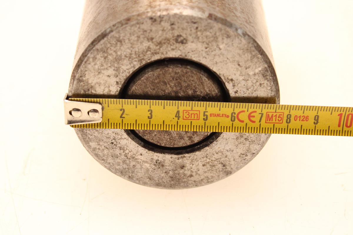 Usado Punto Fijo torno 76 mm