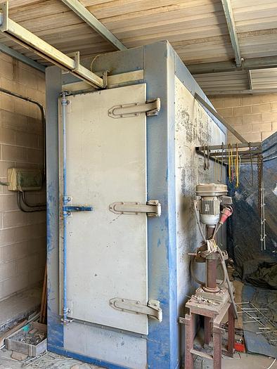 Usado Línea pintura en polvo con cabina y horno secado