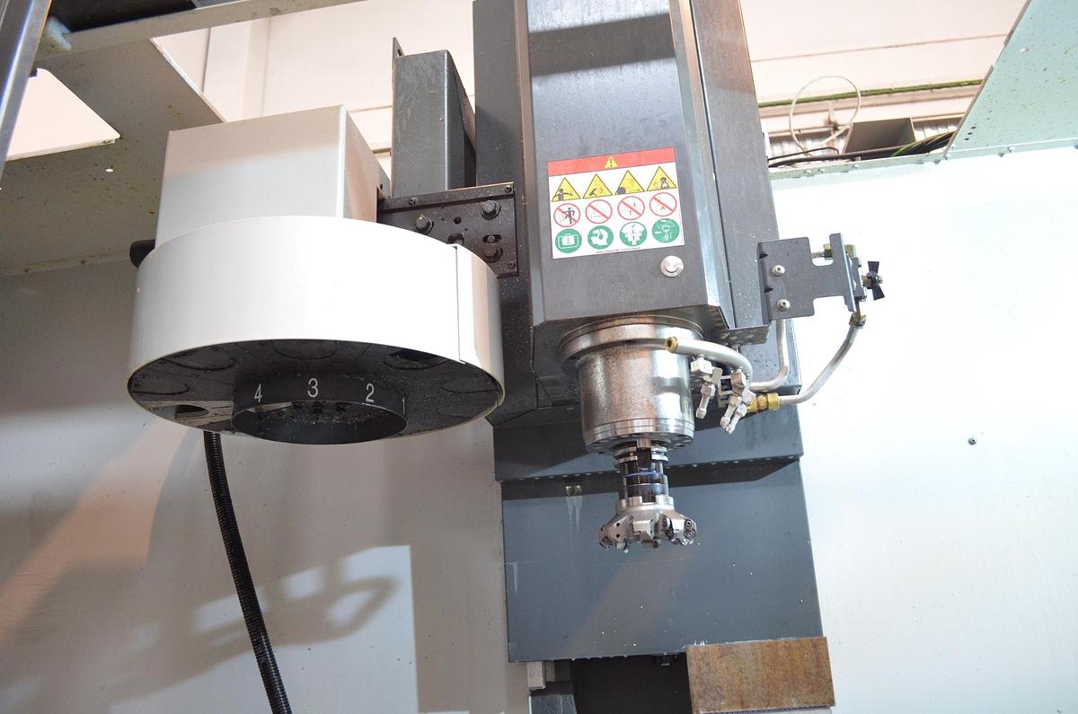 Usado Centro mecanizado Haas TM-2P Año 2020