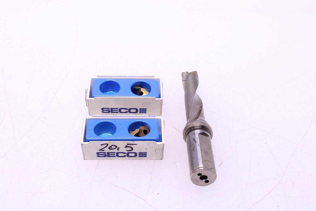 Usado Broca Portaplaquitas SECO SD103-20.00-21.99-75-25-R7 + Widias SD100-20.00-P / SD100-20.50-P
