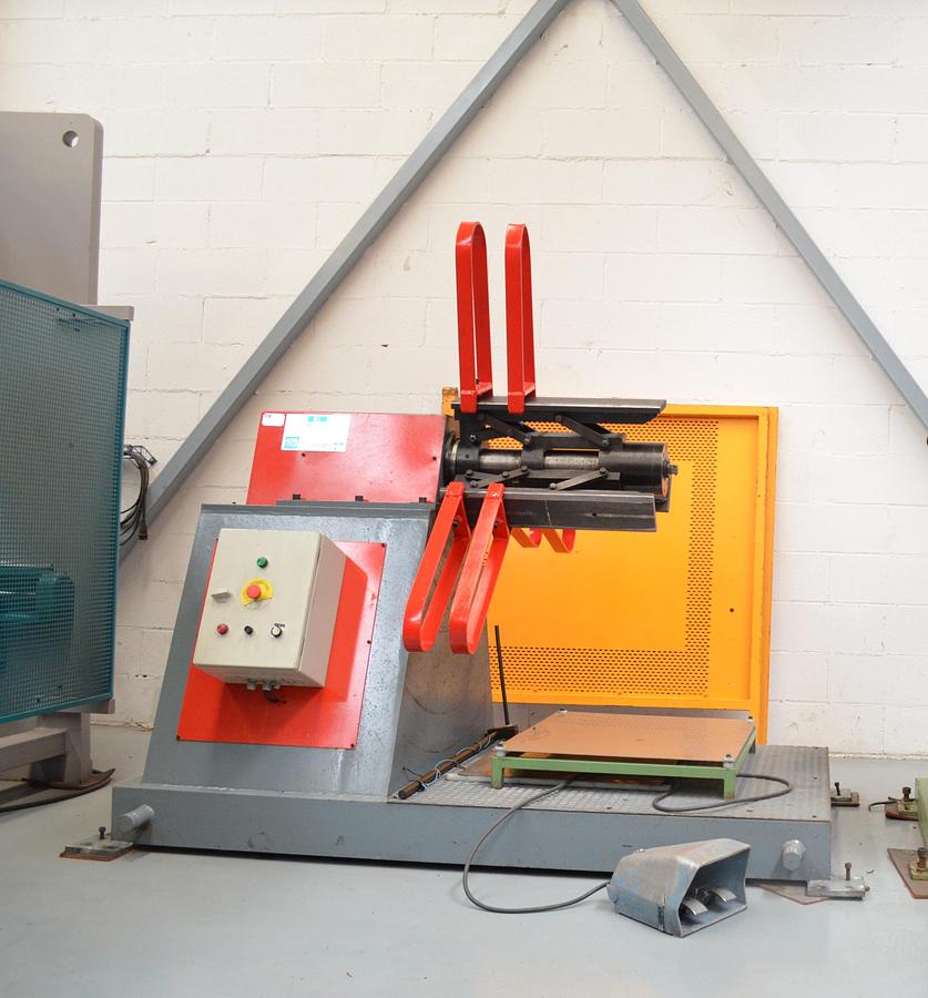 Usado Devanadora vertical Goti Sabadel DMR 2000 - 1500