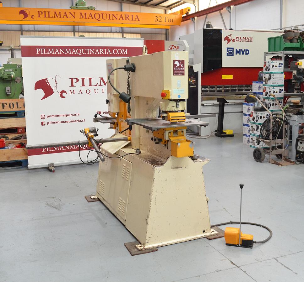 Usado Punzonadora Geka Hydracrop 55 SD