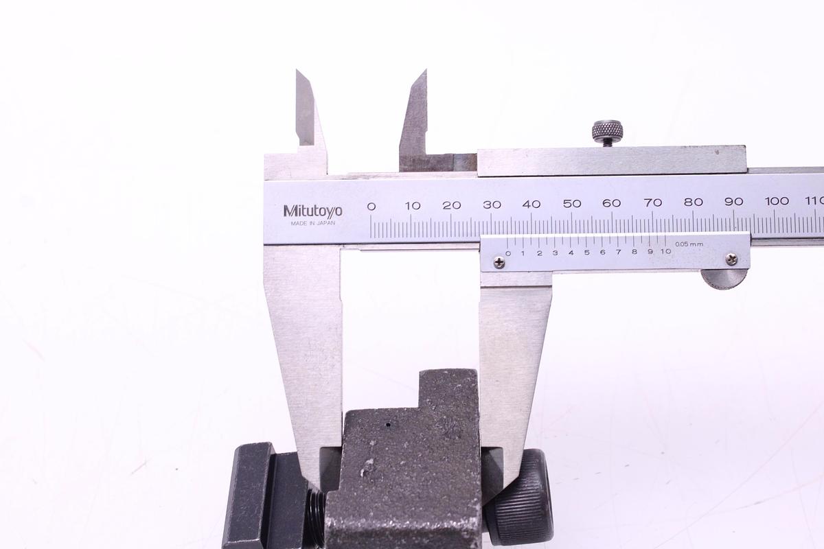 Usado Garras de Sujeción Ranura en T 18mm - 2 Unidades