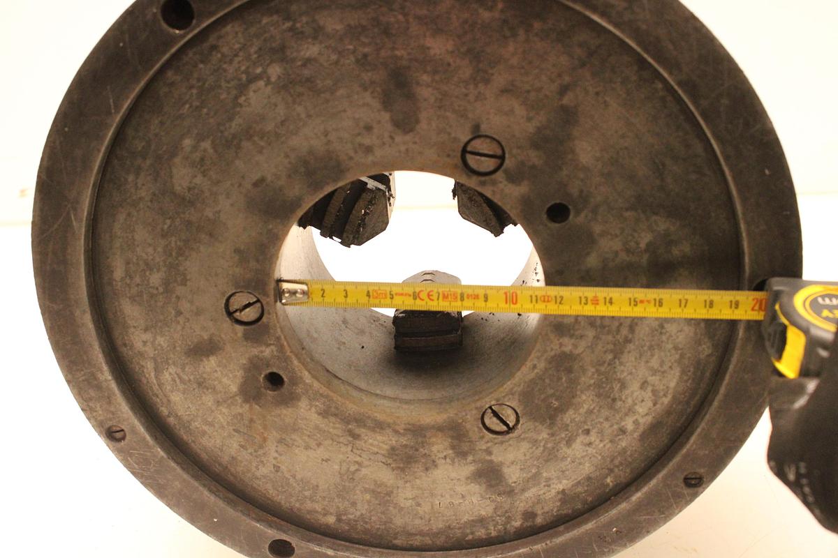 Usado Plato para Torno 3 Garras 320 mm