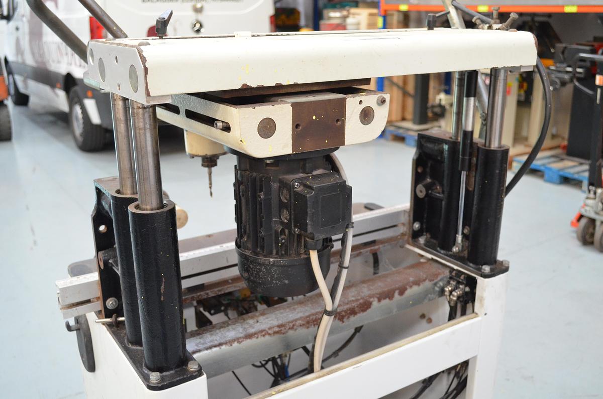 Usado Copiadora aluminio FOM Industrie ISOS