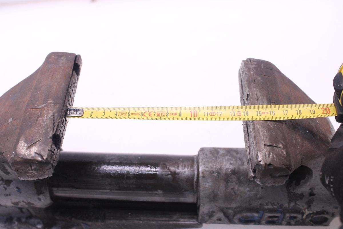 Usado Tornillo de Banco ACESA 145 mm