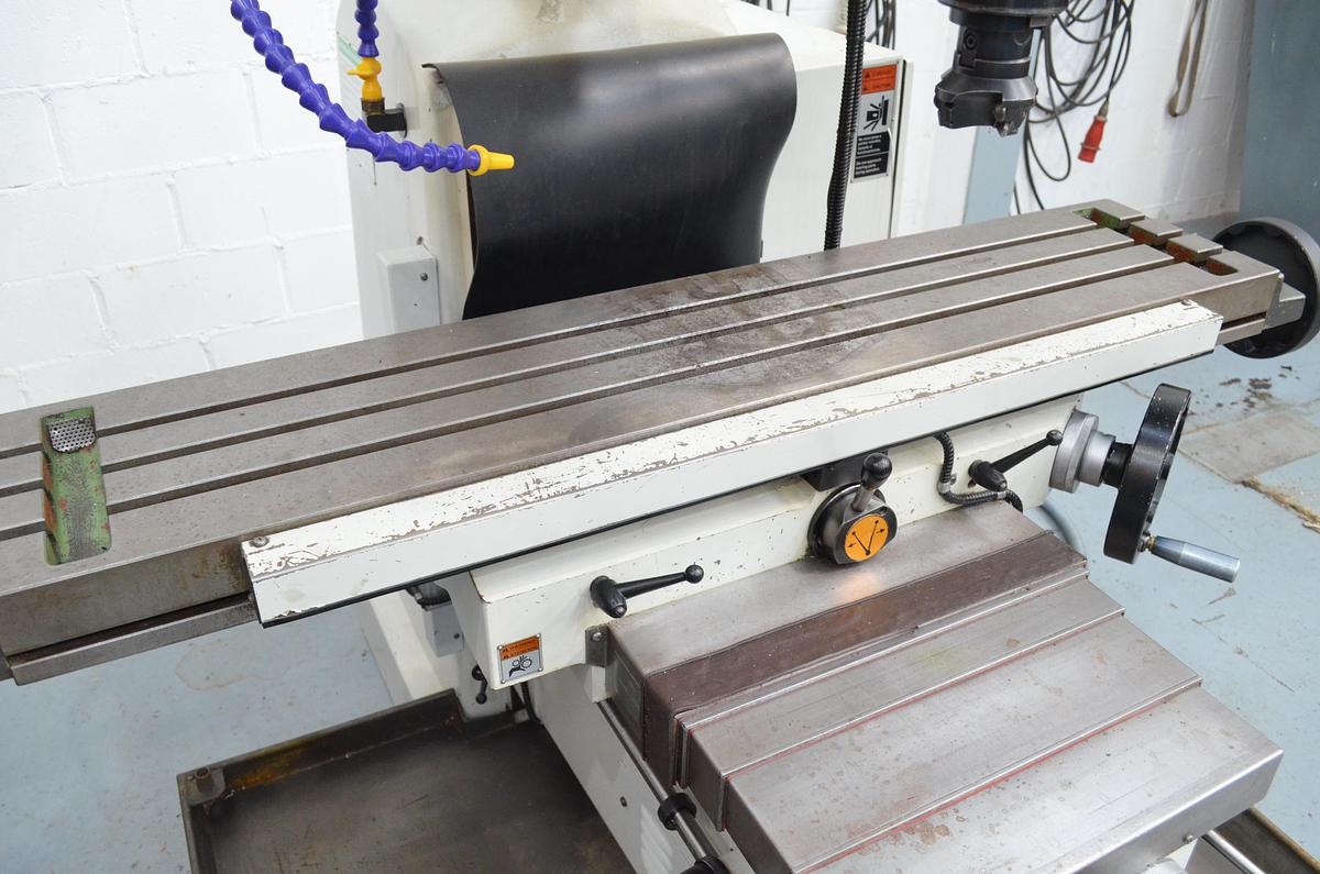 Usado Fresadora torreta LAGUN FTV-4 SP