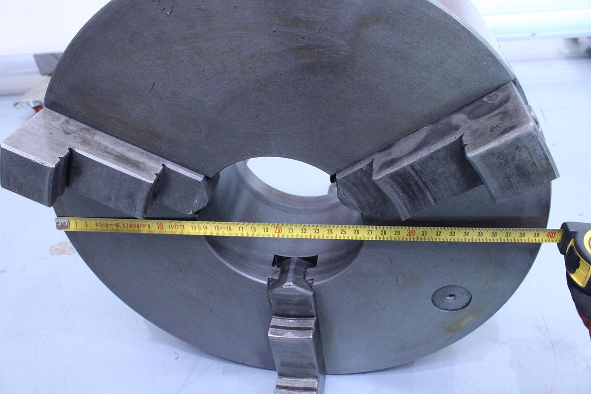 Usado Plato 3 Garras para torno 400 mm + Juego de 3 Garras