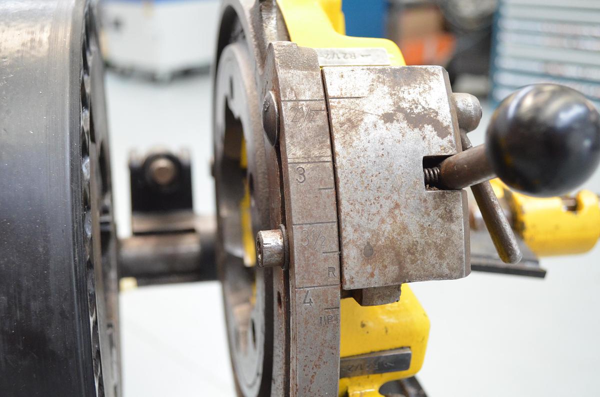 Usado Roscadora electrica REMS Magnum 4010