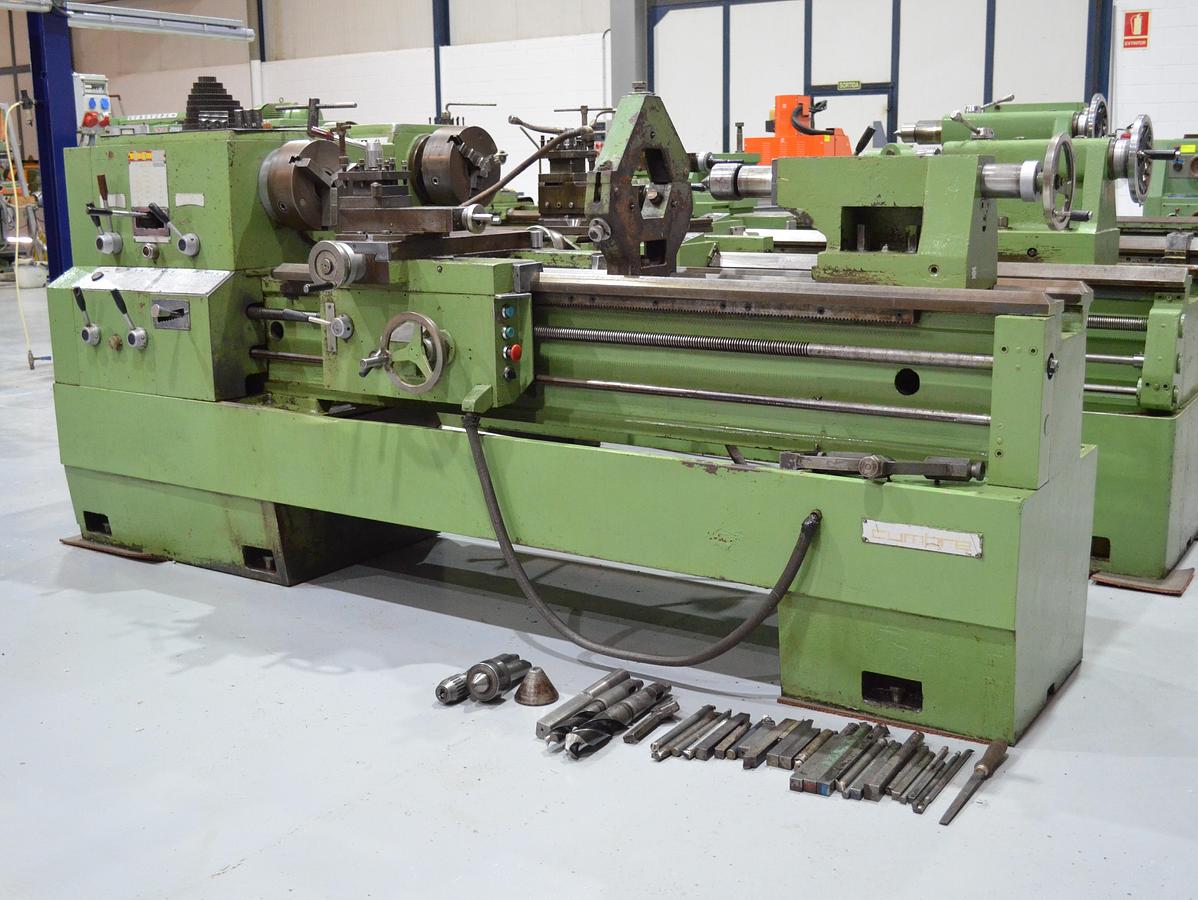 Usado Torno cumbre 60 1500mm e.p